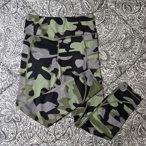 ZYIA Camouflage Leggings - Green and Black